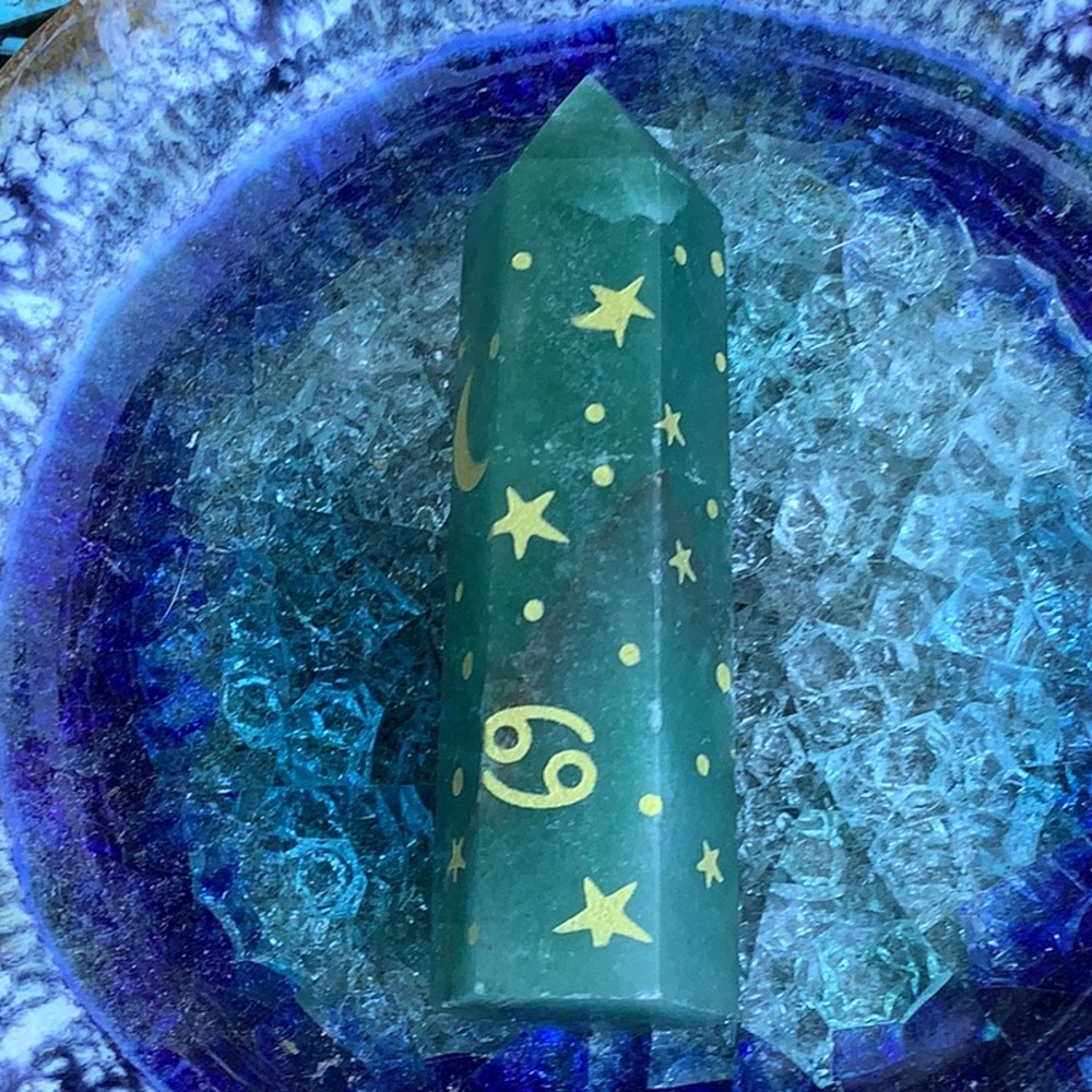 Crystal Point 🌙 🌟 - Picture 2 of 3